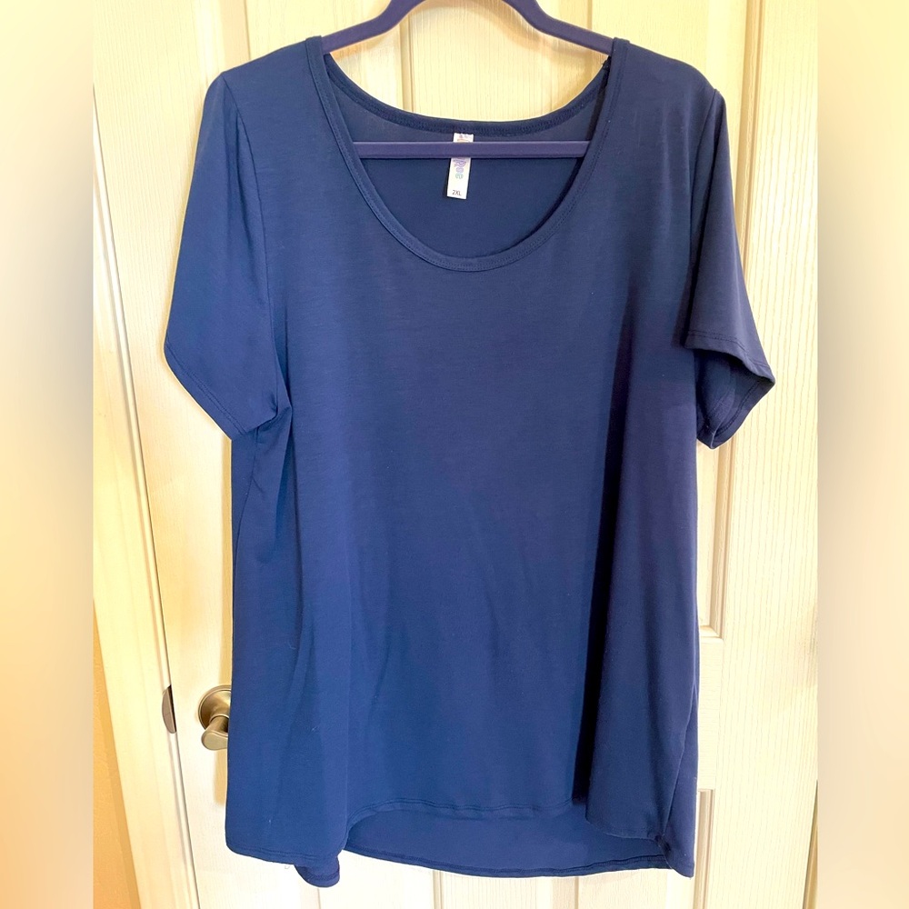 Lularoe navy top size 2XL